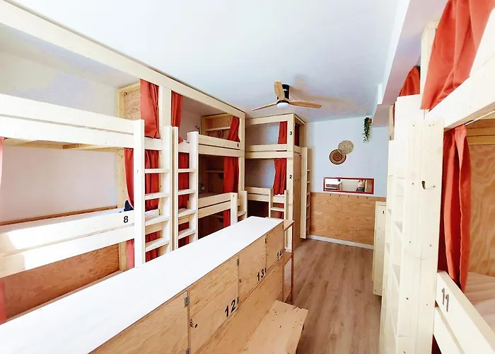 Hostel Coast - Utopy *