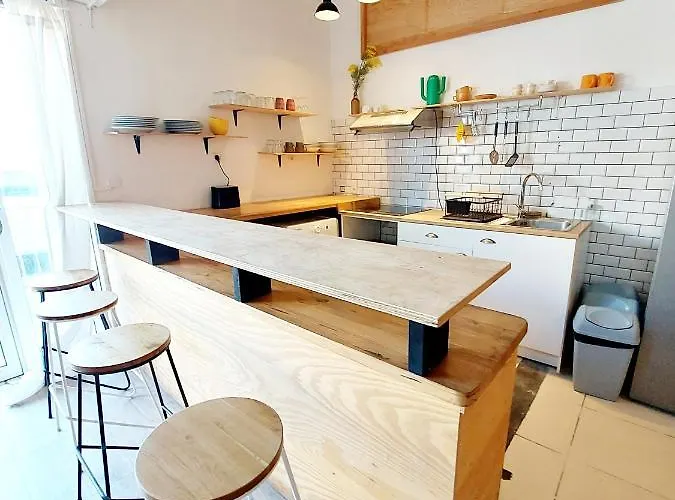 Coast - Utopy Albergue Biarritz